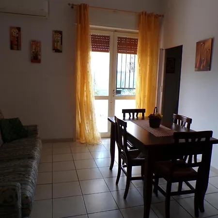 Near The Sea In Full Relaxation - Large Garden Wi-fi Villa *
