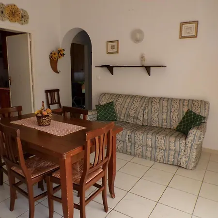 Villa Near The Sea In Full Relaxation - Large Garden Wi-fi *