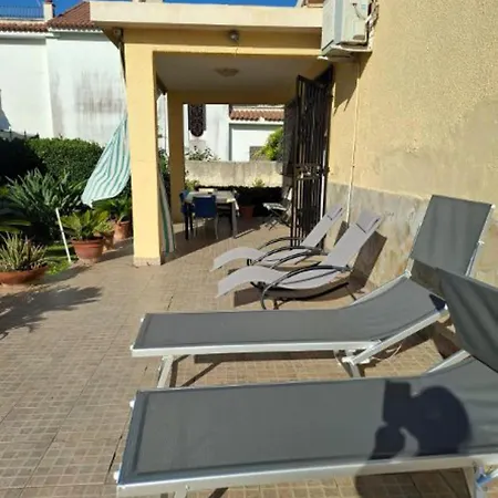 Villa Near The Sea In Full Relaxation - Large Garden Wi-fi